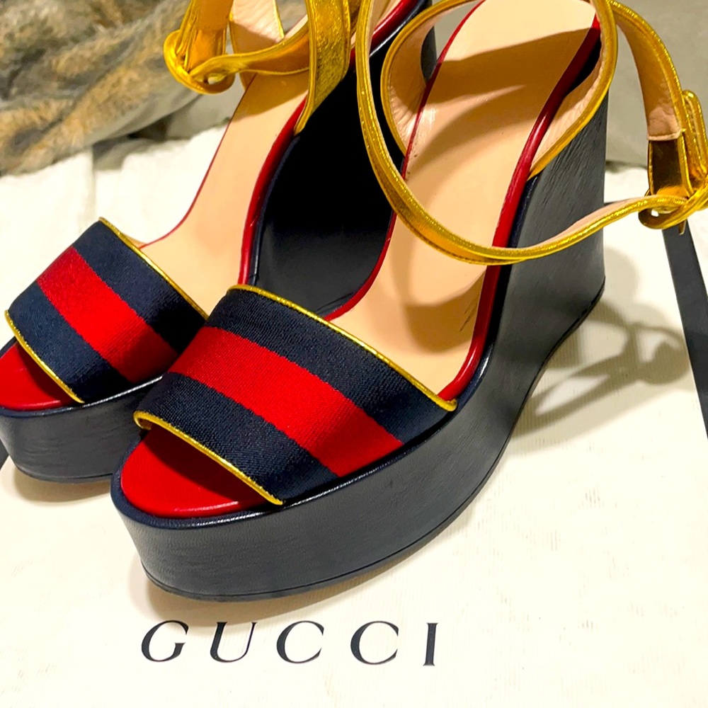 COPY - Gucci wedges size 36
